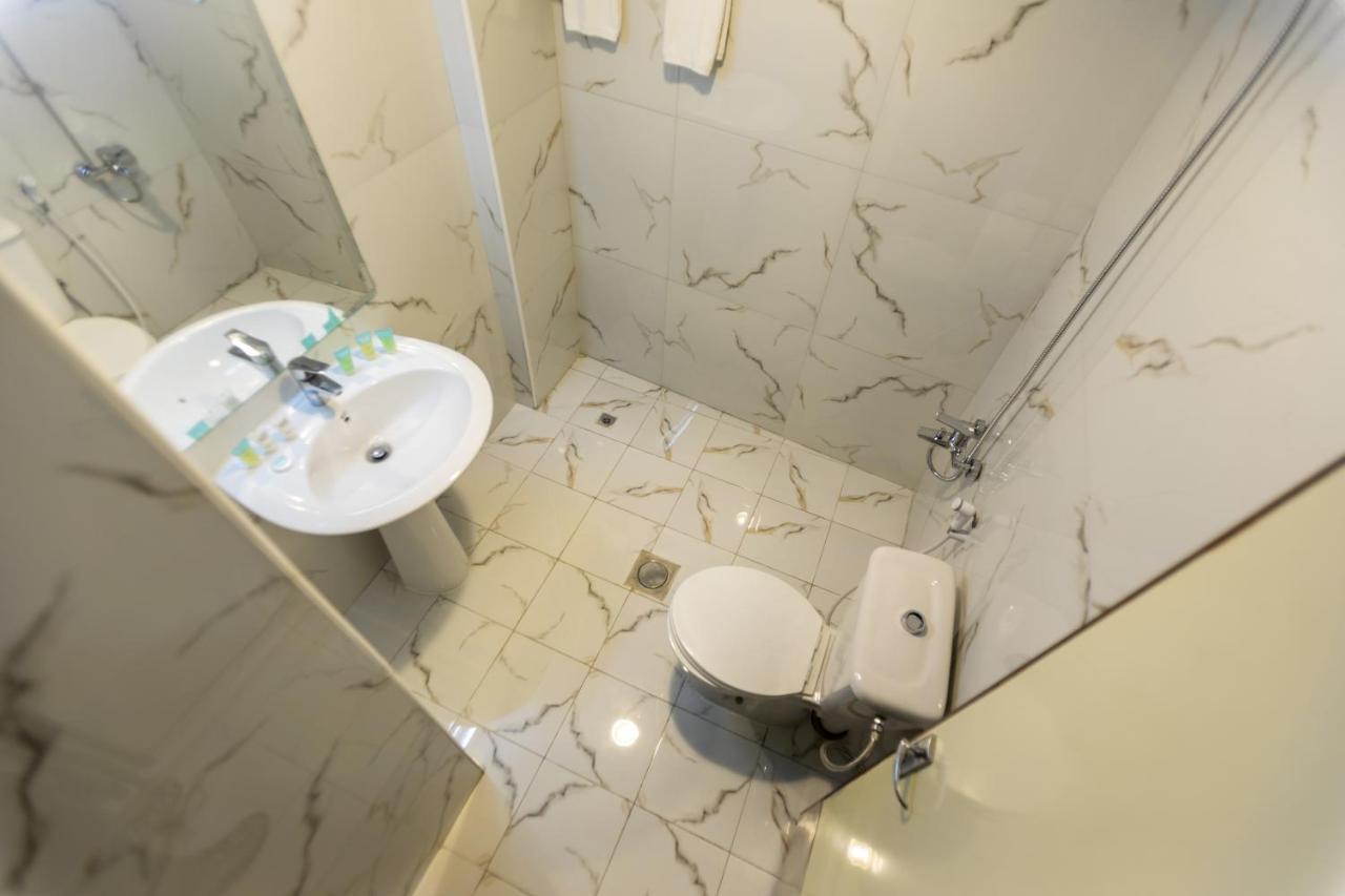 Banana Hotel Дубай Екстер'єр фото